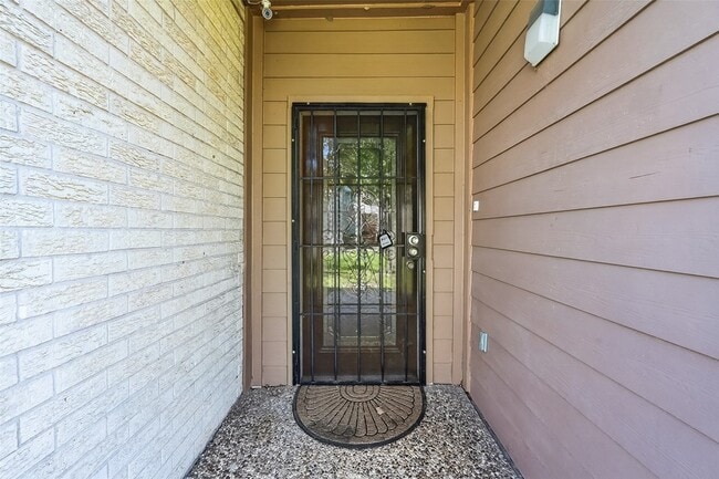 Photo - 11280 Braes Forest Drive Unit 406 Apartment