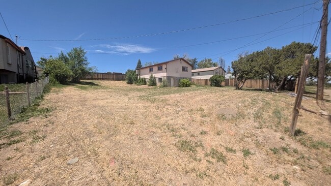 Building Photo - 226 Waverly Ave