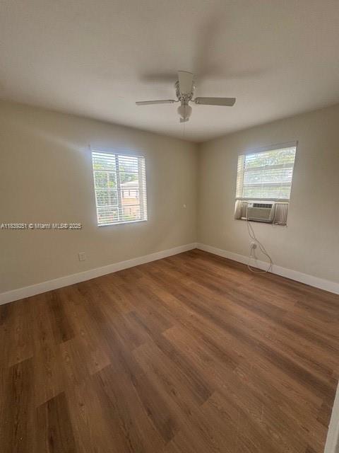 Foto del edificio - 618 Santander Ave