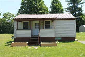 Building Photo - 169 W Remington St