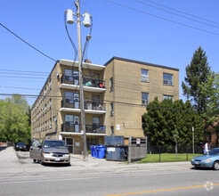 Building Photo - 516 Dawes Rd