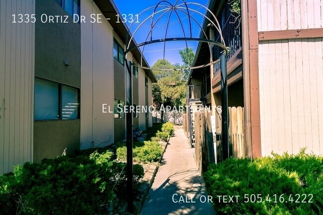 Foto del edificio - 1335 Ortiz Dr SE