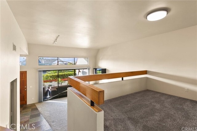 Foto del edificio - 320 Cazador Ln