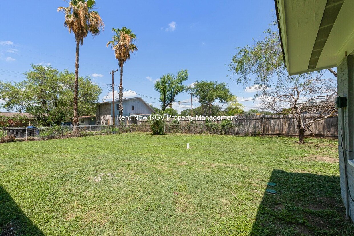 806 Walnut Ave, McAllen, TX 78501 House for Rent in McAllen, TX