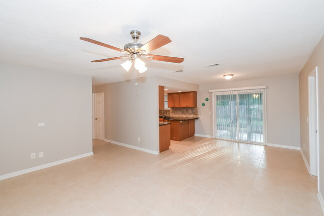 Foto del edificio - 2532 White Horse Rd W