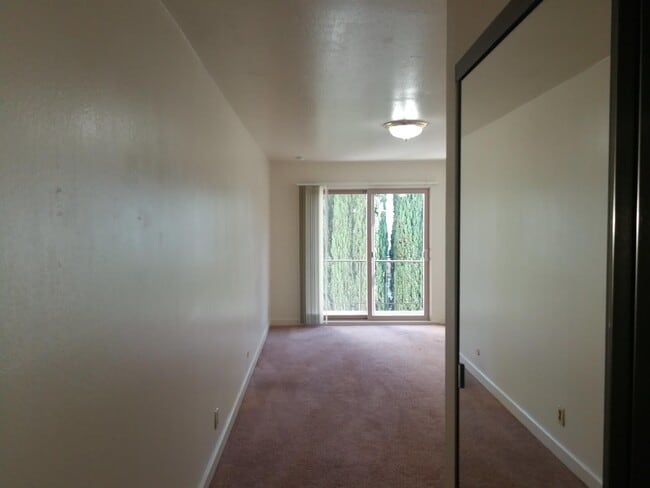 Foto del edificio - 2535 College Ave