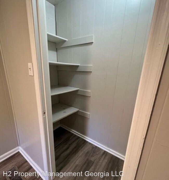 Building Photo - 3 br, 1 bath House - 187 Park Ave