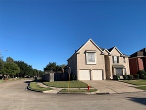 Building Photo - 12203 Meadow Ln Ct