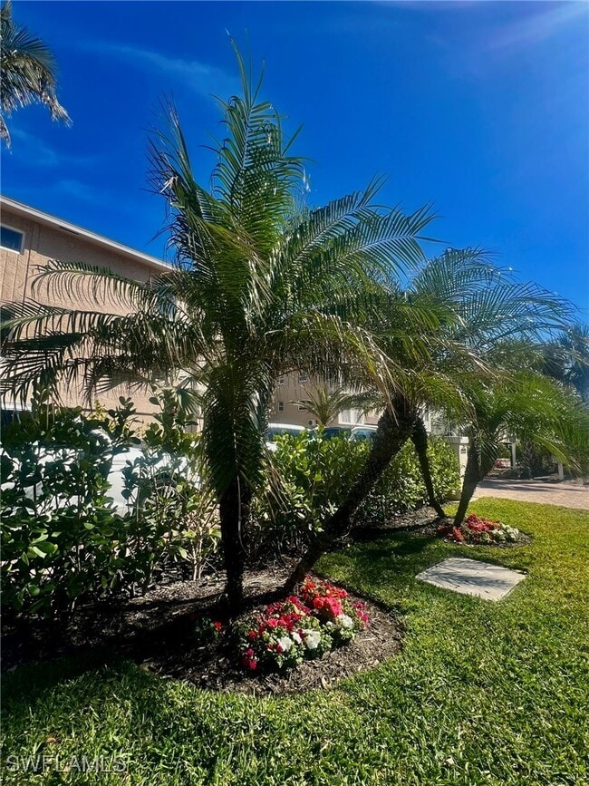Building Photo - 9524 Gulf Shore Dr