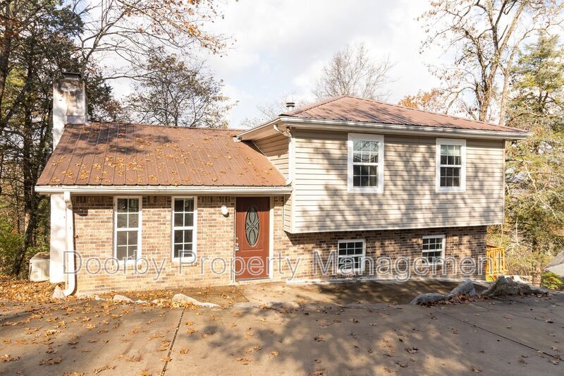 Foto principal - 6619 Fairview Rd