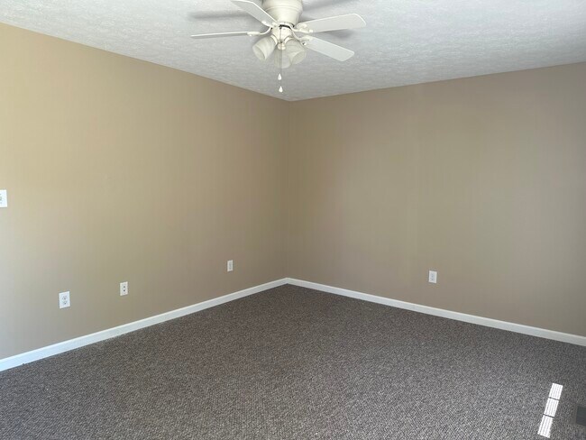 Foto del edificio - 404 Catron St