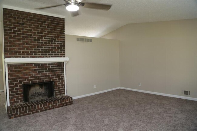 Foto del edificio - 4733 Cheri Lynn Rd NW