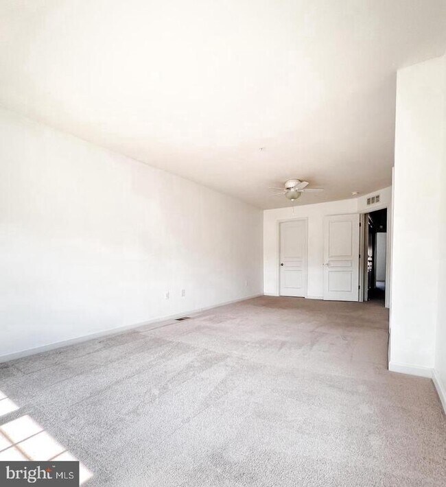 Foto del edificio - 7907 Moss Brook Ct