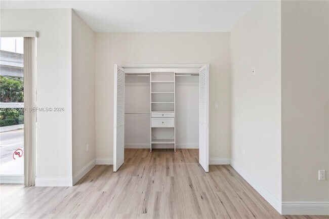 Building Photo - 1252 NW 39th St