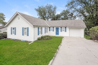 109 Rader Ave