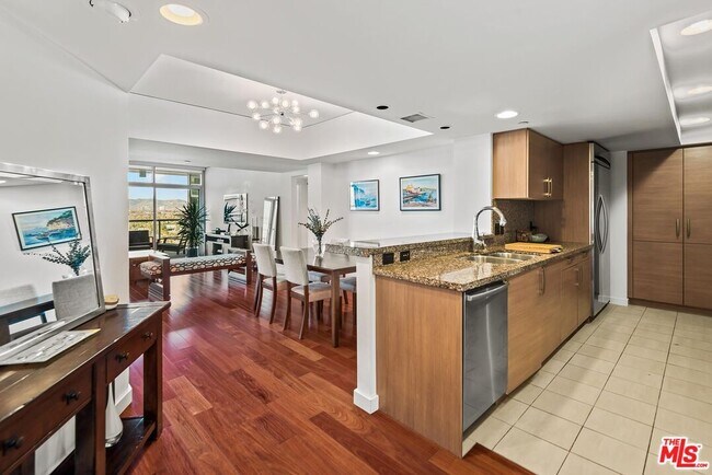 Foto del edificio - 13650 Marina Pointe Dr