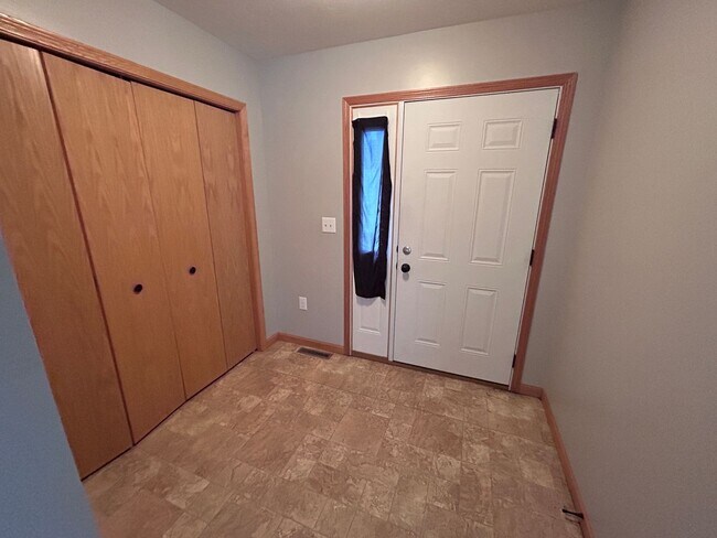 Foto del edificio - 545 4th Ave SW