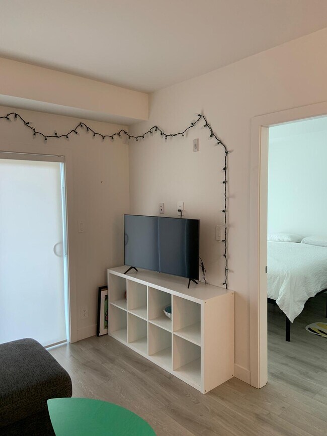 Building Photo - 10620-10132 132 St