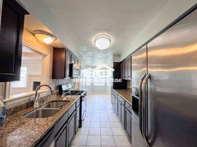 Building Photo - 1305 Kasba Ct