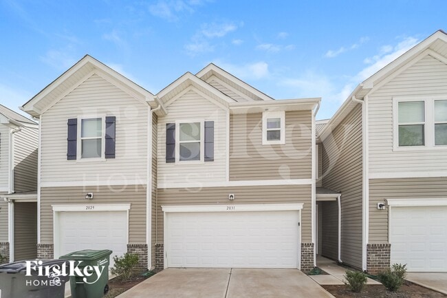 Building Photo - 2031 Cypress Village Dr NW