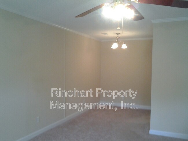 Foto del edificio - 1110 Chandler Dr