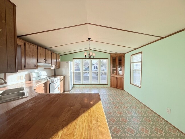 Foto del edificio - 52335 Harrisburg Ln