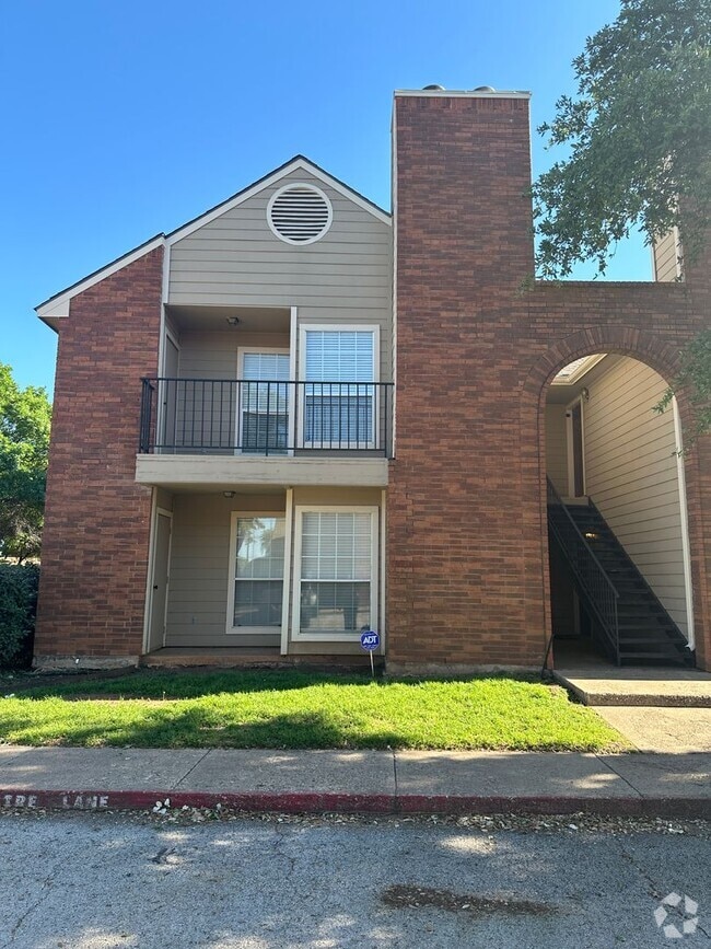 Building Photo - 1318 Westheimer Rd