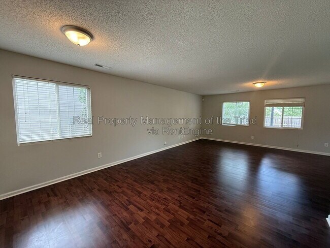 Foto del edificio - 809 Topsail Dr