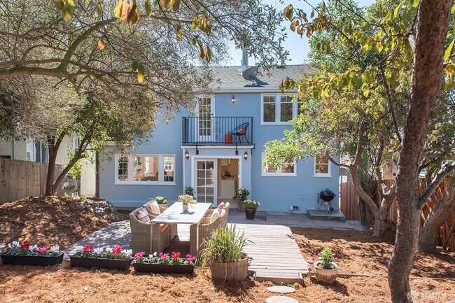 Foto del edificio - 1708 Pleasant Valley Ave