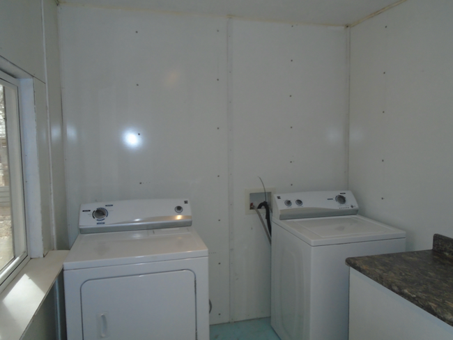Building Photo - 840 S Bosque Loop