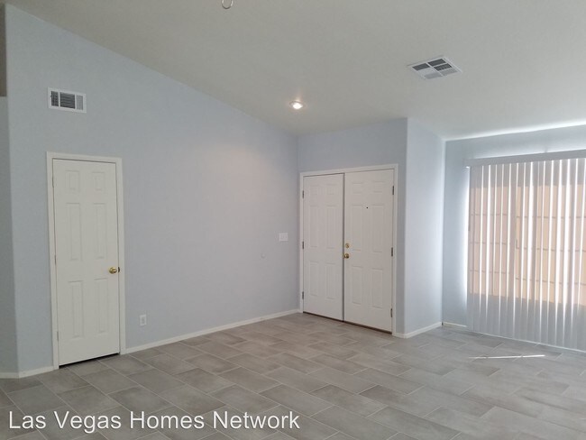 Foto del edificio - 4817 Wind Break Ln