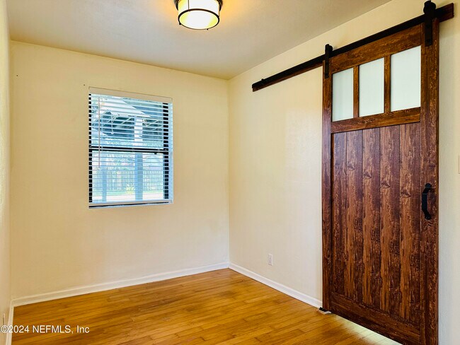 Foto del edificio - 4548 Milstead Rd