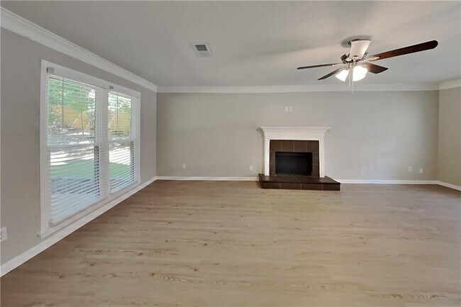 Foto del edificio - 2610 Loring Rd NW