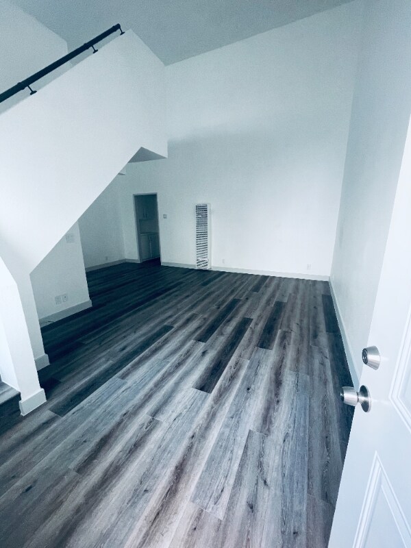 Foto del edificio - 11703 Truro Ave