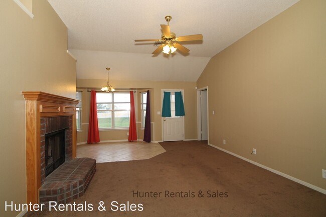 Building Photo - 3 br, 2 bath House - 3613 Christie Dr