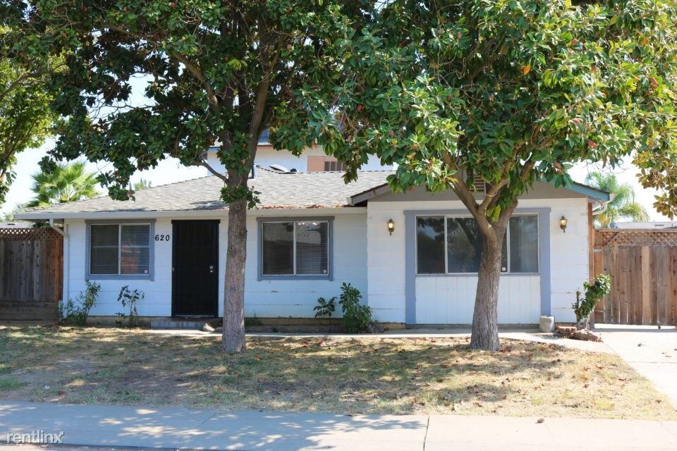 Primary Photo - 620 Mayfair Ave