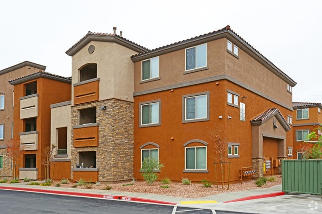 Foto del edificio - Boulder Pointe