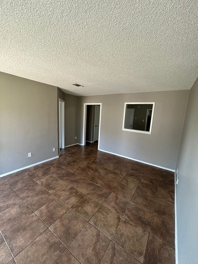 Building Photo - 1701-1703 Georgia St.