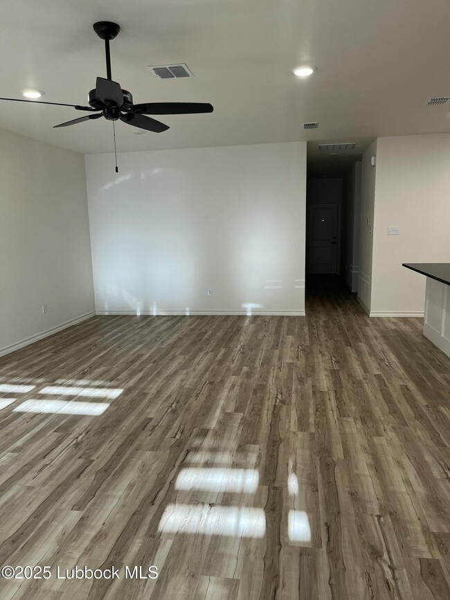 Building Photo - 5841 Virginia Ave