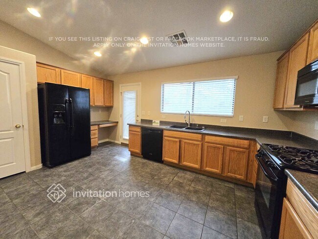 Foto del edificio - 6535 N Velvet Silk St