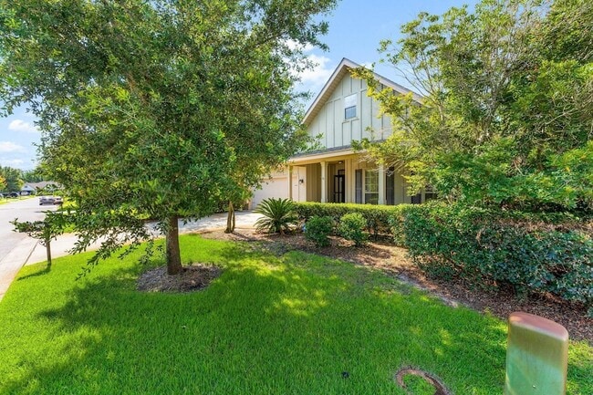 Foto del edificio - 132 Whispering Lake Dr