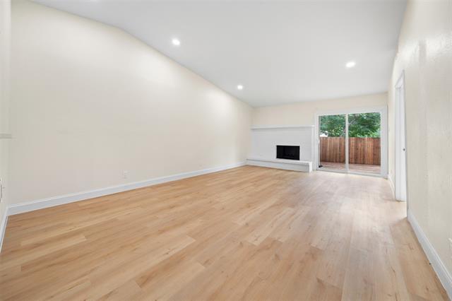 Foto del edificio - 820 St Andrews Ct