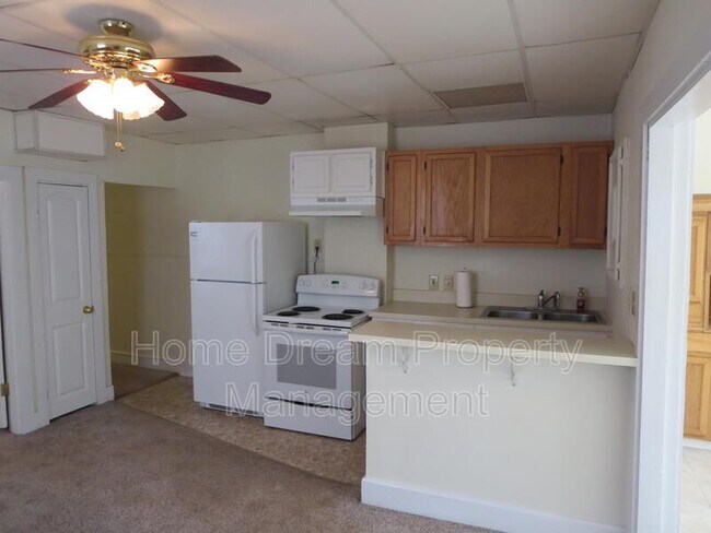 Foto del edificio - 961 Bryant Ave