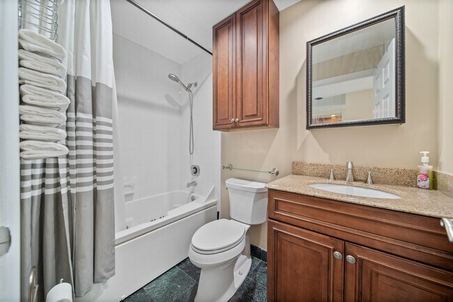 Foto del edificio - 602 Hancock Ct