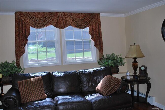 Foto del edificio - 265 Pine Island Turnpike