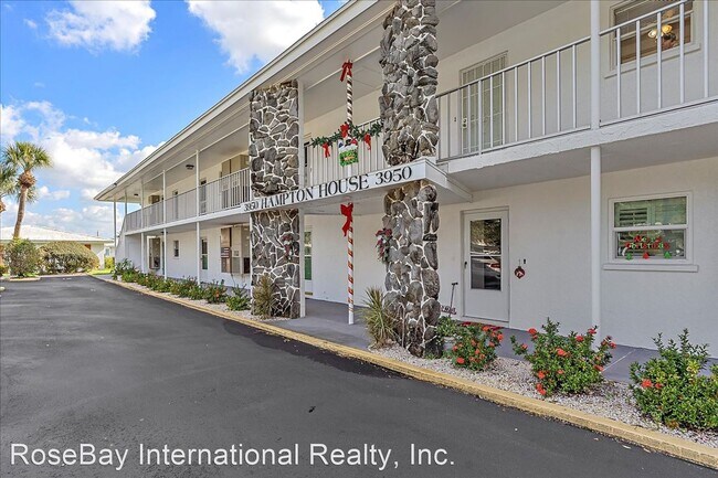 Building Photo - 1 br, 1 bath House - 3950 Roxane Blvd.  - ...