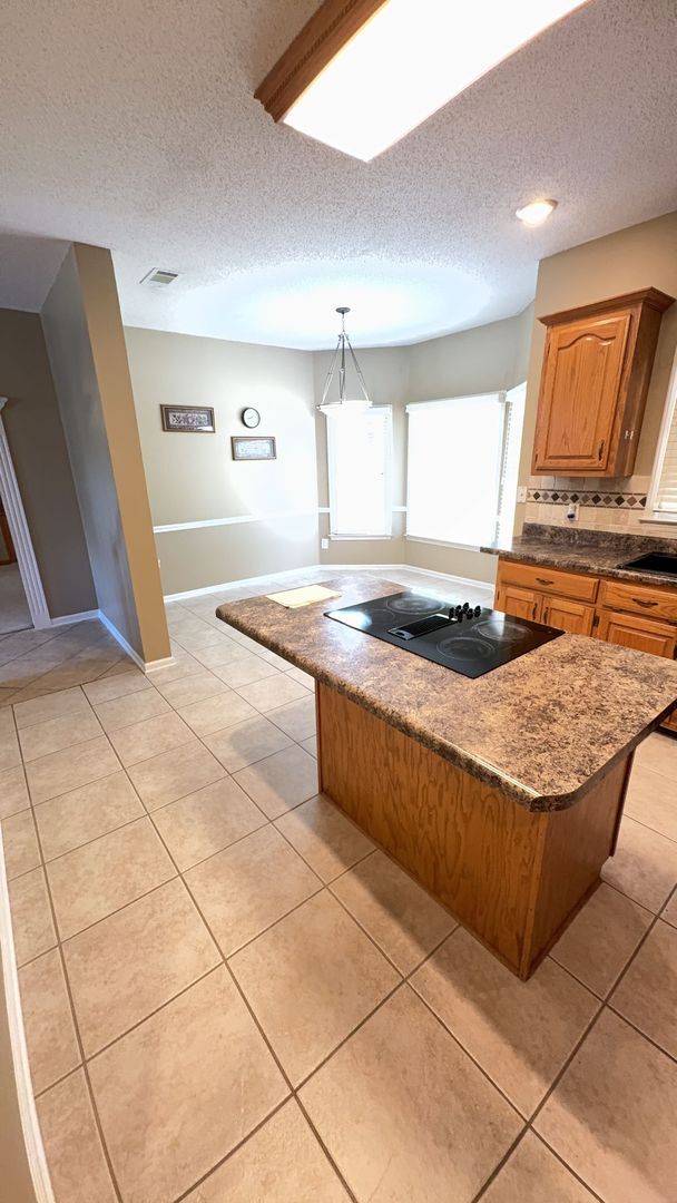 Foto del edificio - Beautiful 4 Bedroom - 2.5 Bath | Colliervi...