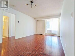 Building Photo - 35-1435 Empress Ave