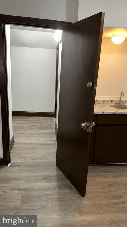 Foto del edificio - 4635 Leiper St