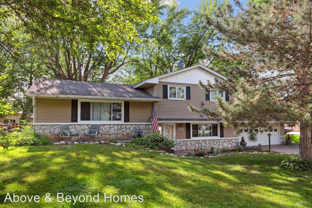 10712 27th Ave S, Burnsville, MN 55337 House Rental in Burnsville, MN